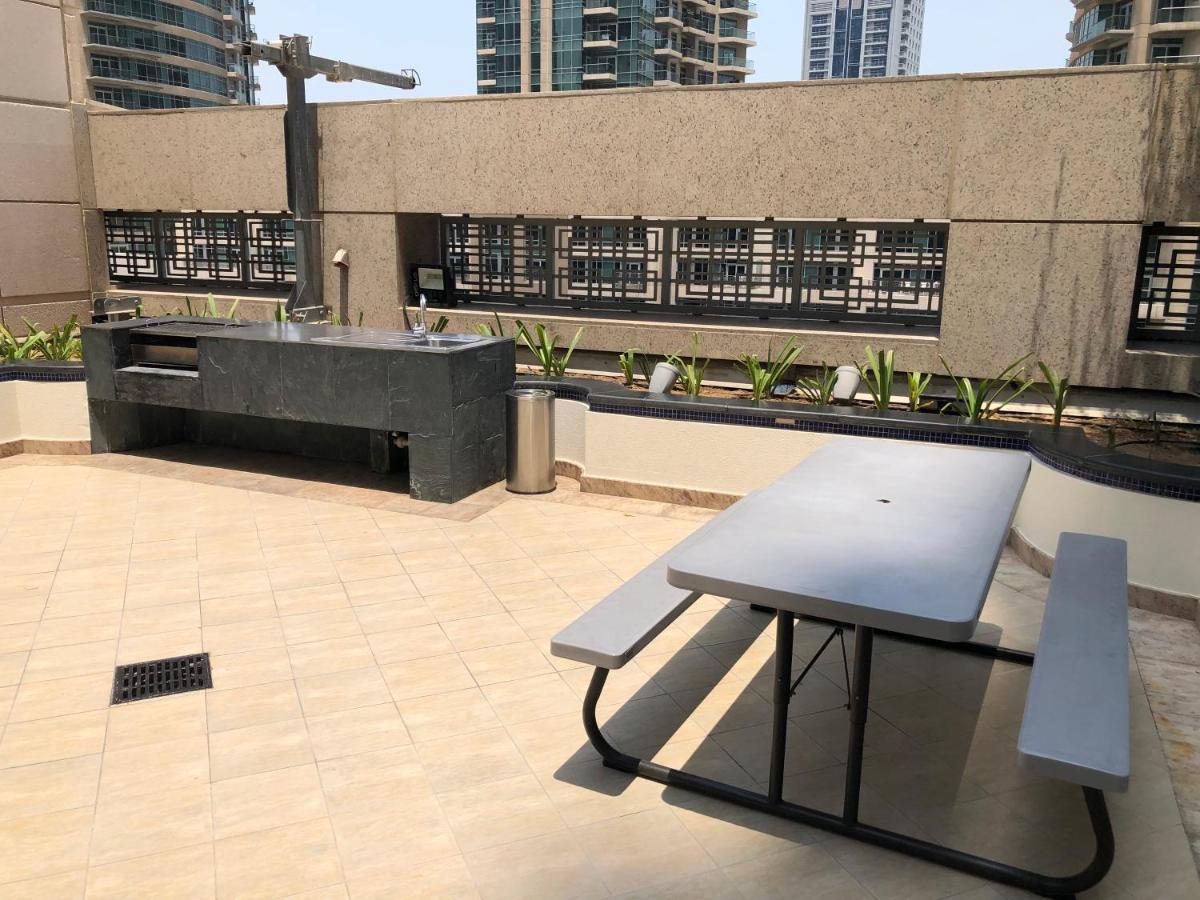 Ultimate Stay / 4 Beds / Burj Khalifa View Dubaï Extérieur photo
